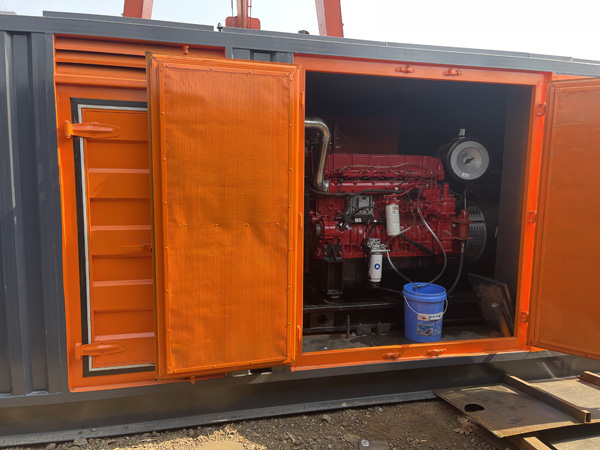 合作哪些因素会影响 200KW 柴油发电机的燃油消耗率？